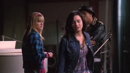 Camp-Rock-2-screencaps-demi-lovato-15301067-399-225 - Camp Rock 2 screencaps 1