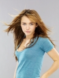 11964384_WTJHKMPGS - miley-hannah