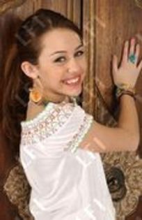 11964589_LMSJKBTPO - miley-hannah