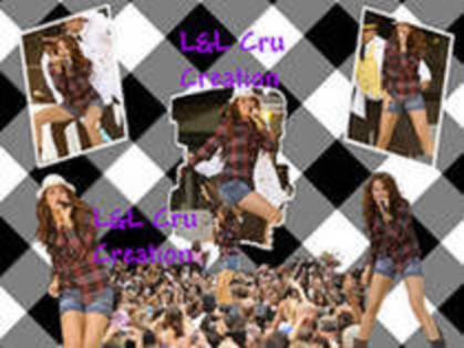 16751440_AJMCNMETH - miley-hannah