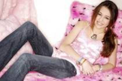 16752039_TSDHZNWGD - miley-hannah