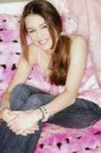 16752053_AILVJNDTI - miley-hannah