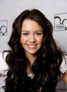 16752106_XWDTVMHLQ - miley-hannah