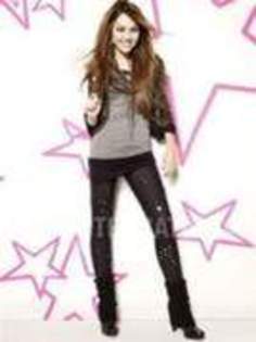 16756566_KRNOWJXBQ - miley-hannah