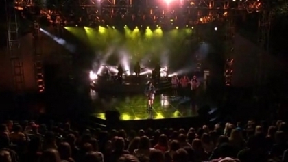 Camp-Rock-2-screencaps-demi-lovato-15300566-399-225