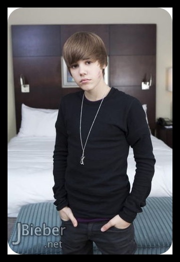 13743282_OTGDULSCJ[1] - Justin Bieber Poze