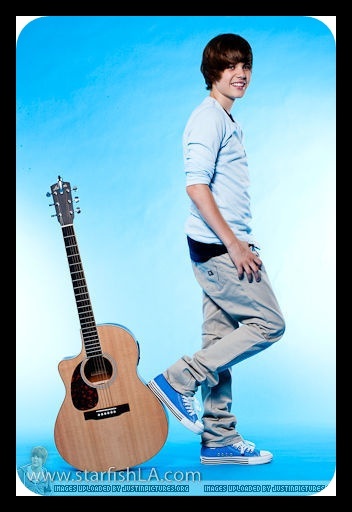 13745218_DGOCVWJYY[2] - Justin Bieber Poze