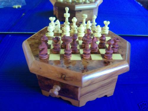 Sah din lemn de thuja