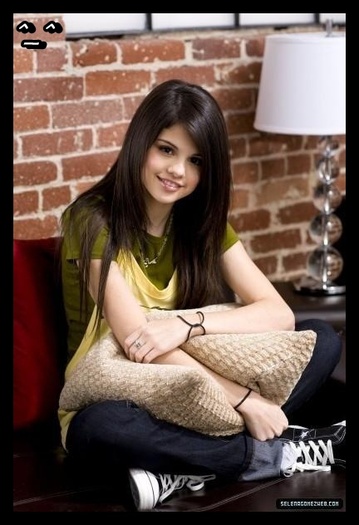 Selena_Gomez_1228978854_1[1] - Selena Gomez Poze