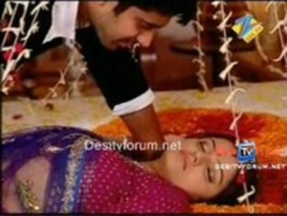 20295904_QGWICIYAD - Rubina Dialik si Avinash Sachdev