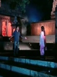 20297543_XWSRIOKAB - Rubina Dialik si Avinash Sachdev