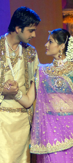20312087 - Rubina Dialik si Avinash Sachdev