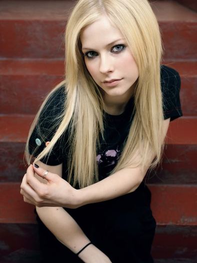 04-1 - AVRIL LAVIGNE