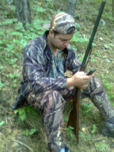 Imagine0025 - vanatoare padure