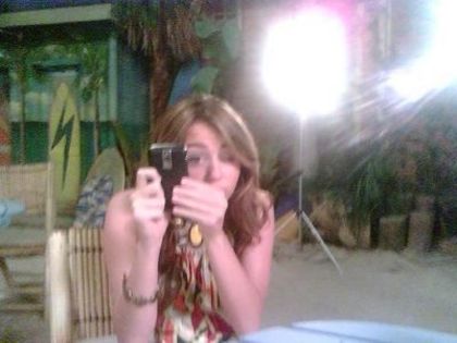 11619018 - poze foarte rare cu Miley Cyrus