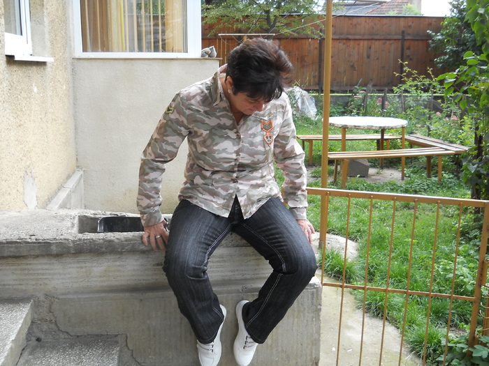 ma,n-oi pica in gaura? - diverse ipostaze