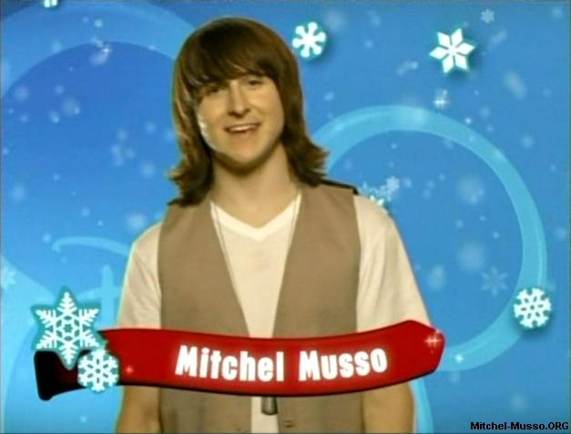 004 - Happy Holidays 2010 Mitchel Musso