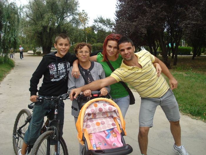 Ne-am intalnit cu restul familionului