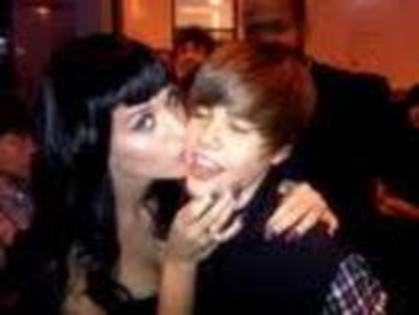 20750954_GTNLDMHJF - justin bieber si katy perry