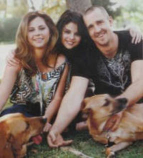 selena_gomez_family - selena gomez si familia ei