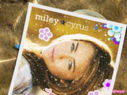 19898537_YGQSOQBNW - super poze cu miley______cirus