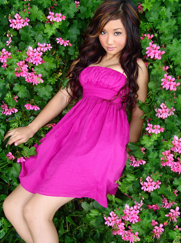 Brenda Song - Vedete Cool