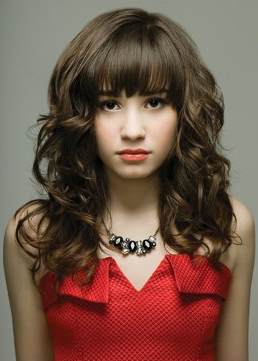 9 - Club Demi Lovato