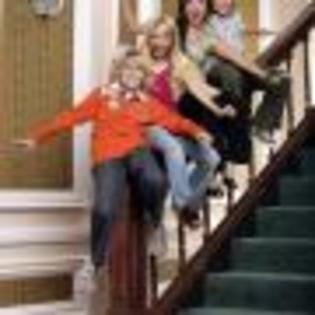 The_Suite_Life_of_Zack_and_Cody_1224693681_3_2005 - Zac si Cody