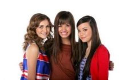 21456257_ARBLUSQYY - Camp Rock Girls Photoshoot