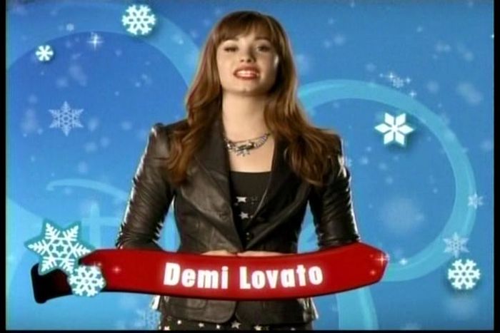 002 - Happy Holidays 2010 Demi Lovato