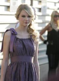 Taylor_Swift_1230497078_4 - Taylor Swift