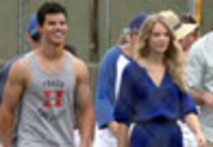 Taylor-Lautner-Swift-M - Taylor Swift