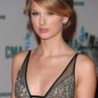 Taylor_Swift_1230494008_3 - taylor swift-2