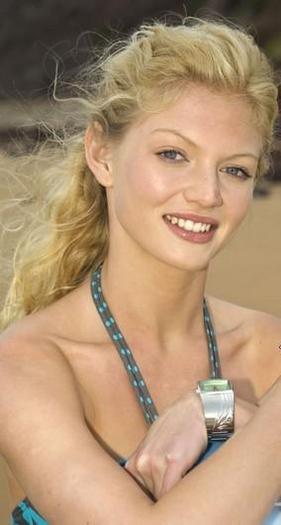 a5b69i - Poze Cariba Heine