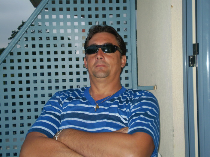 La hotel !; Pe balcon la odihna dupa o dimineata la plaja !
