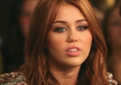 21351025_WDAWXTRPK - miley 1