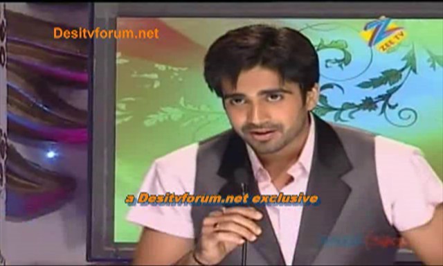 gold19 - Avinash Sachdev at Gold awards part1