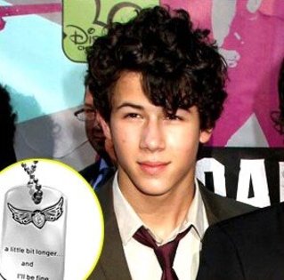 nick_jonas_dog_tag