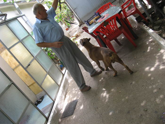 92  Cainele si stapanul - 06 - La Calafat - Dolj