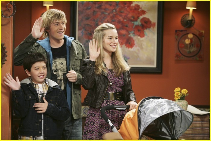 Good-Luck-Charlie-good-luck-charlie-11550472-700-469