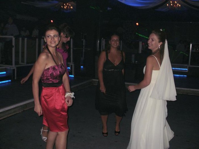 46869_124825520902976_100001265853794_184452_7523491_n - Nunta noastra 4 sept 2010