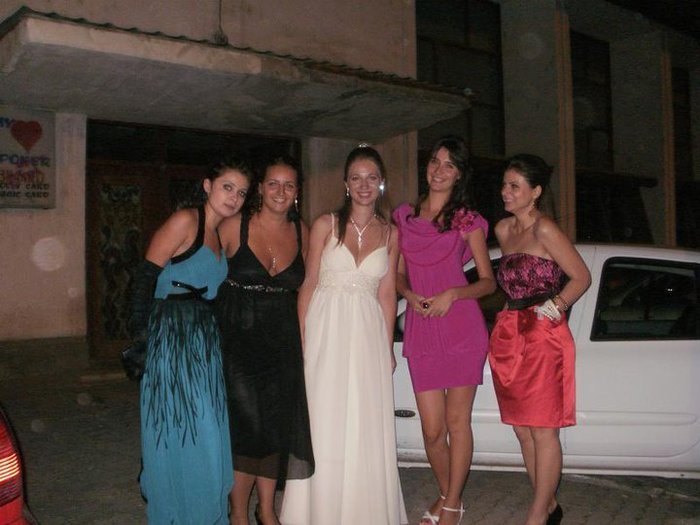 47080_124825494236312_100001265853794_184448_6338558_n