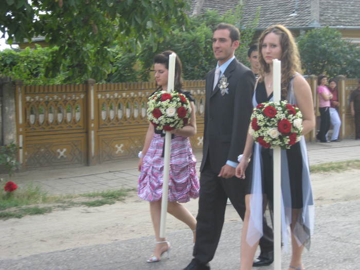 61 Intre doua nu te ploua - 06 - Nunta Alina - Valentin partea a I-a