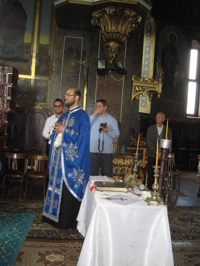 79  In biserica - 06 - Nunta Alina - Valentin partea a I-a