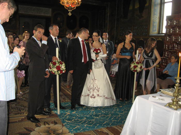 90  In biserica - 06 - Nunta Alina - Valentin partea a I-a
