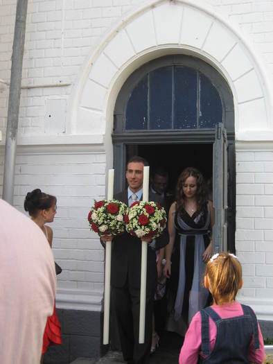 153 Iesirea din biserica - 06 - Nunta Alina - Valentin partea a I-a