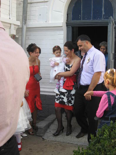 155 Iesirea din biserica - 06 - Nunta Alina - Valentin partea a I-a