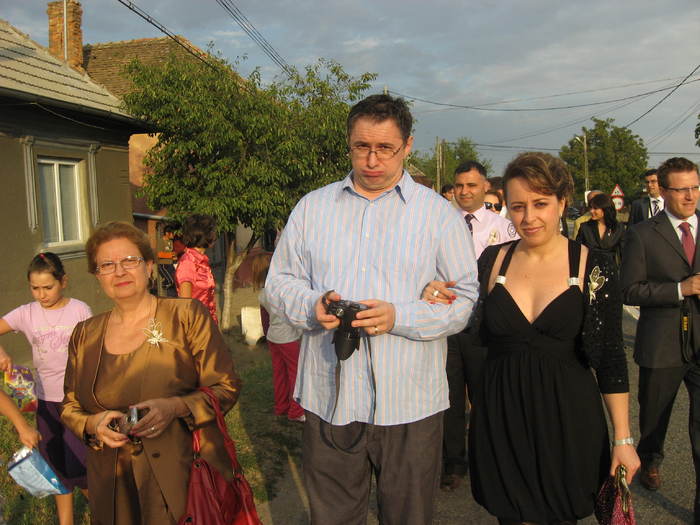 166 Theia, Cosmin si Carmen - 06 - Nunta Alina - Valentin partea a I-a