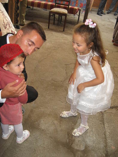 233 Faceti cunostinta