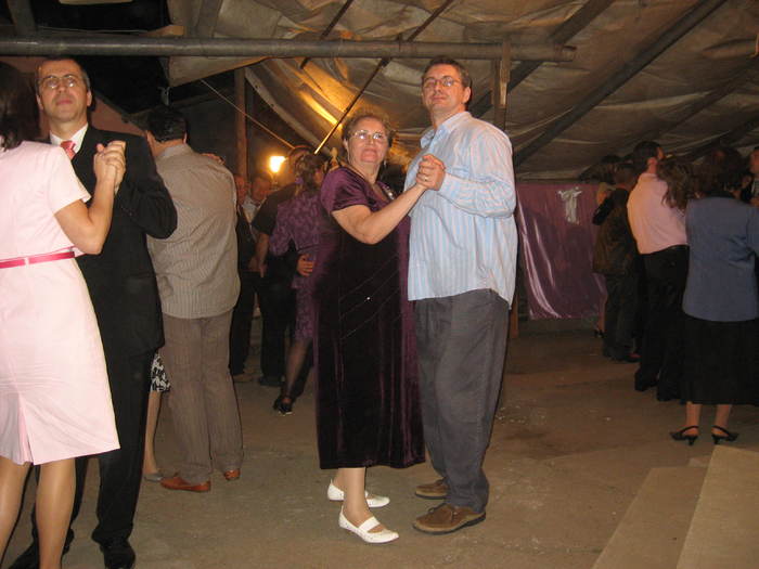 269 Magda si Cosmin - 06 - Nunta Alina - Valentin partea a II-a